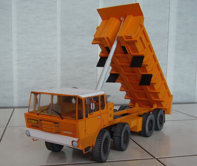 PMHT 09 Tatra 813 8x8 S1